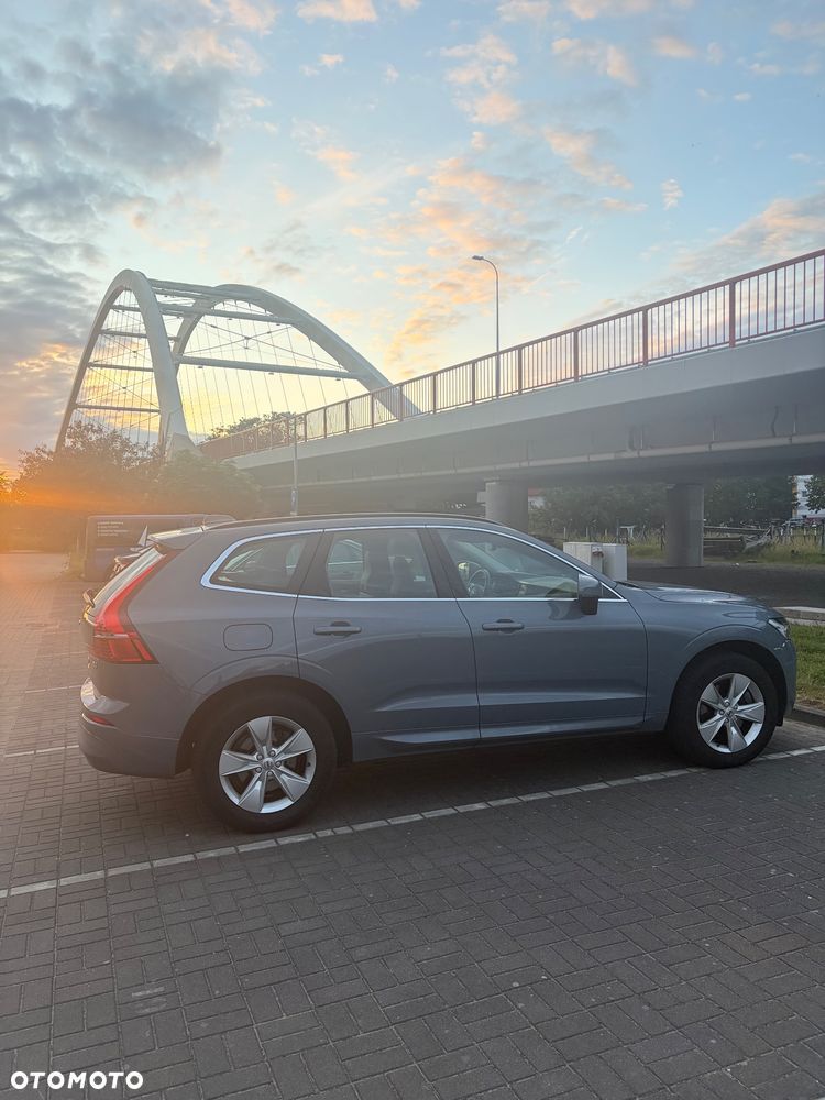 Volvo XC 60 B4 D Essential - 4