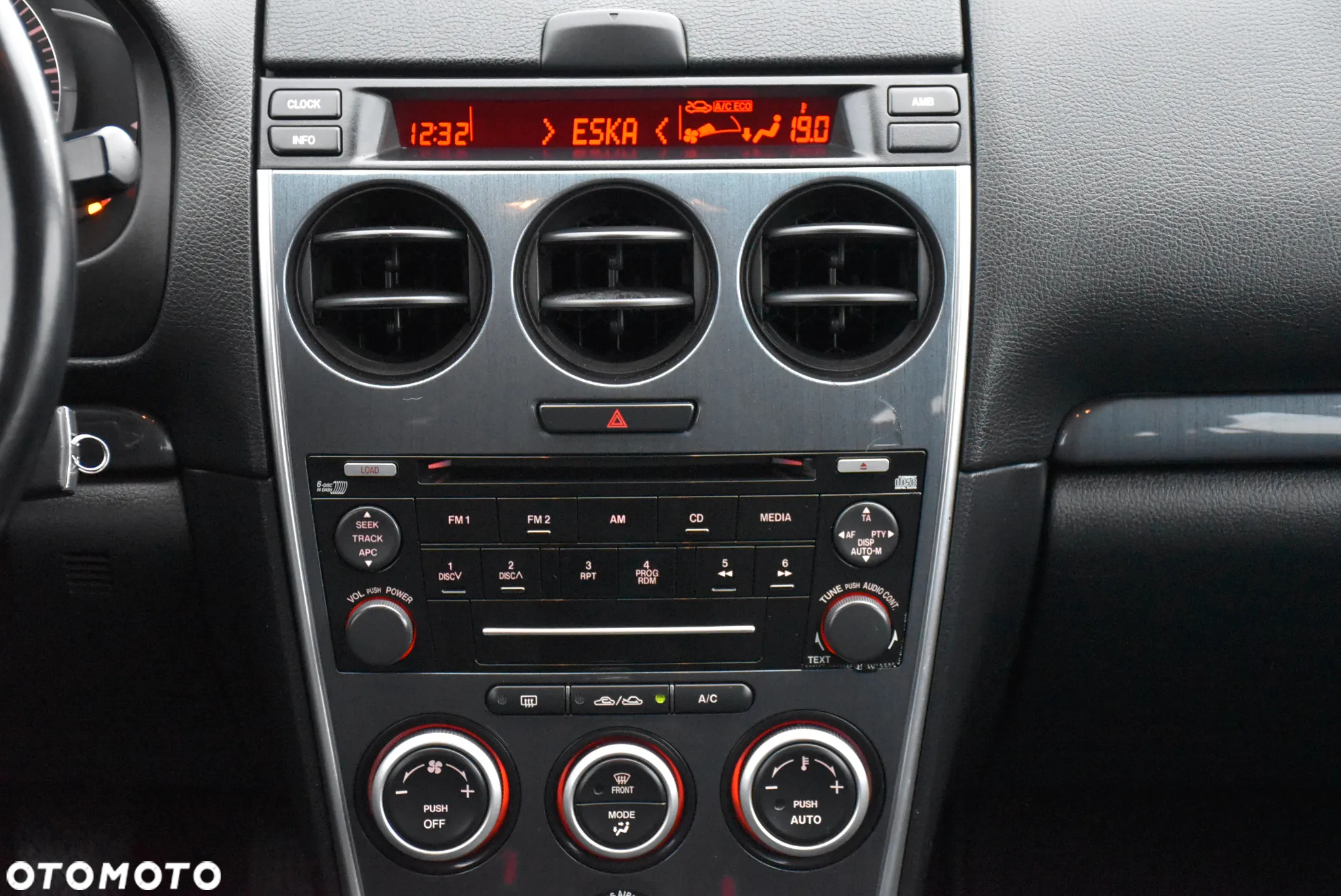 Mazda 6 2.0 Exclusive + - 23