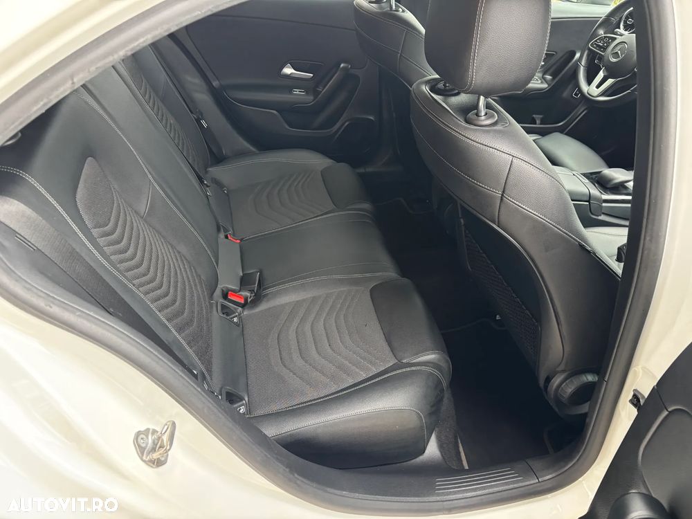 Mercedes-Benz A 200 d 8G-DCT - 35