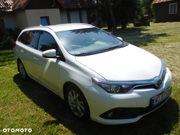 Toyota Auris 1.6 D-4D Premium