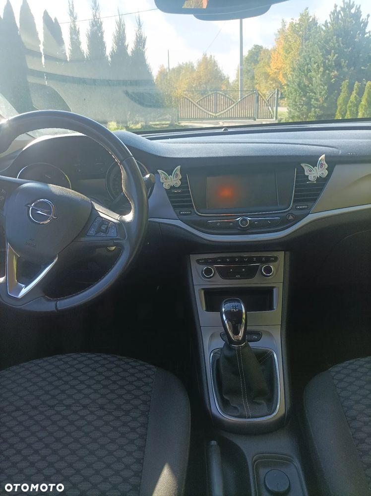 Opel Astra 1.6 D Start/Stop Dynamic - 6