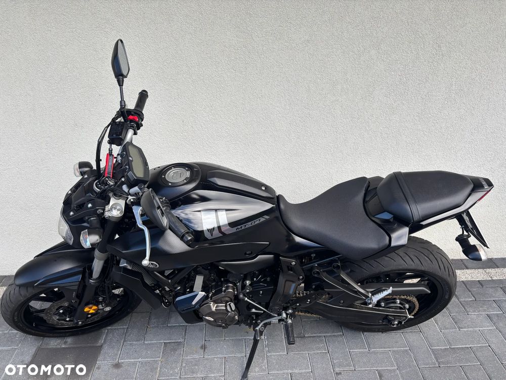 Yamaha MT - 6