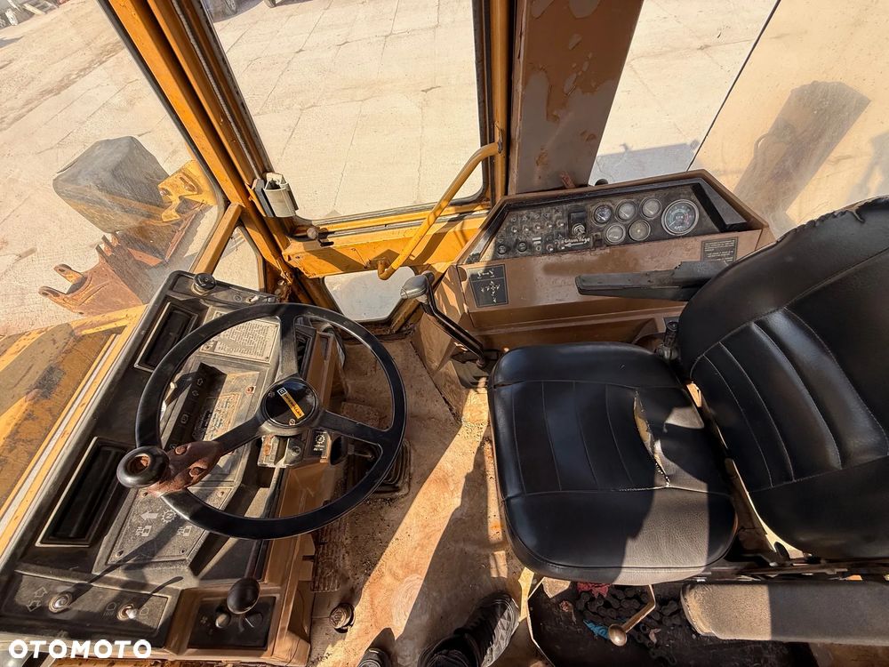 Caterpillar 428 Koparko Ładowarka 3 Łyżki - 22