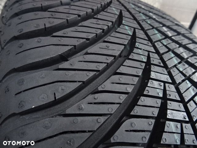 215/45/R16 90V GOODTEAR VECTOR 4 SEASONS GEN-2 - 3