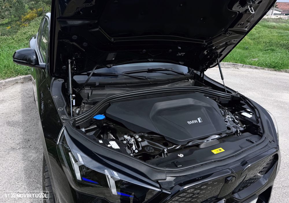 BMW iX2 eDrive20 Pack Desportivo M Pro - 19