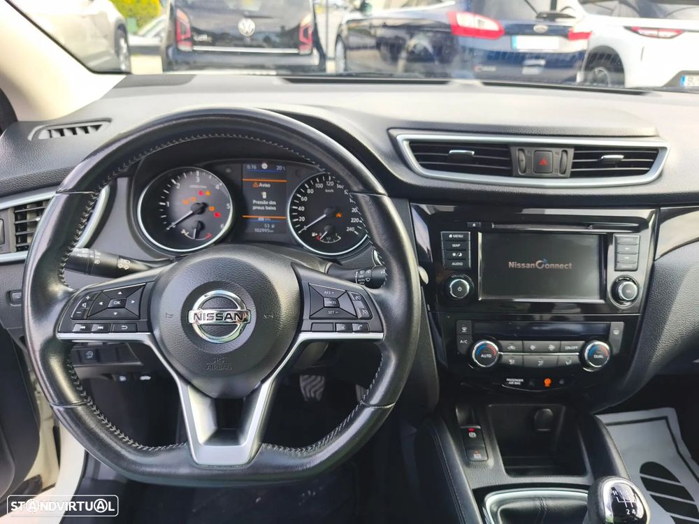Nissan Qashqai 1.7 dCi Tekna+ 4x4-i - 7