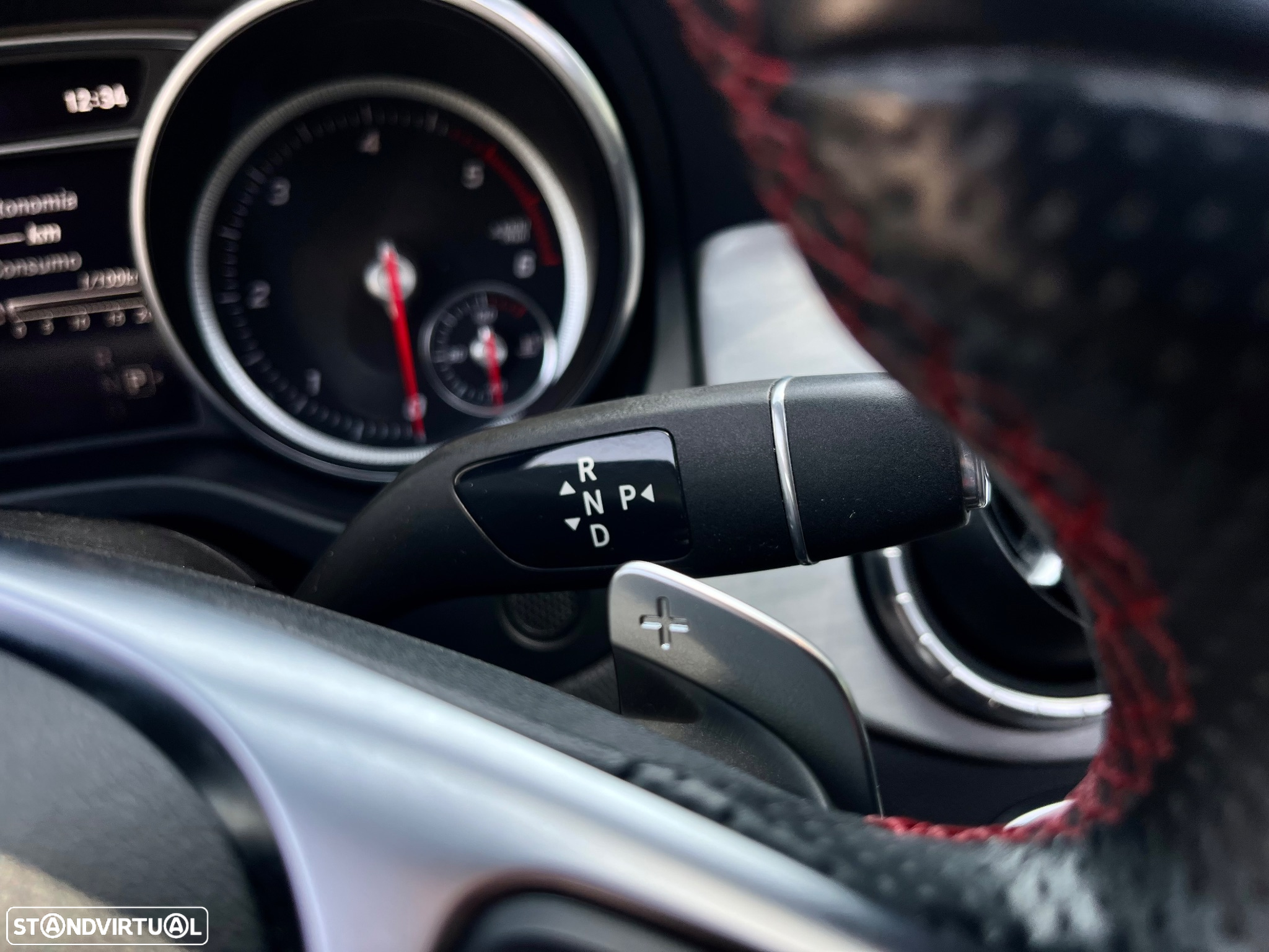 Mercedes-Benz CLA 220 d Shooting Brake AMG Line Aut. - 43