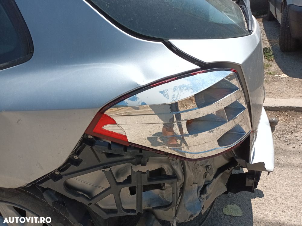 Dezmembrari  Renault LAGUNA 3  2007  > 0000 2.0 dCi (BT08, BT0K, BT0J - 14