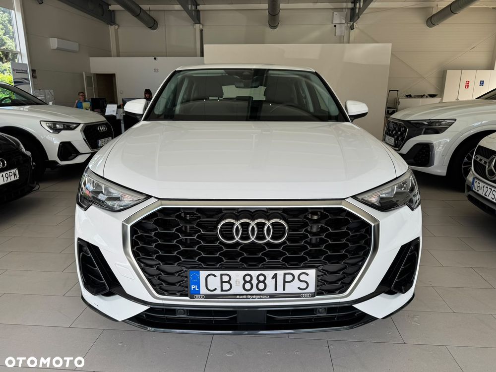 Audi Q3 - 22
