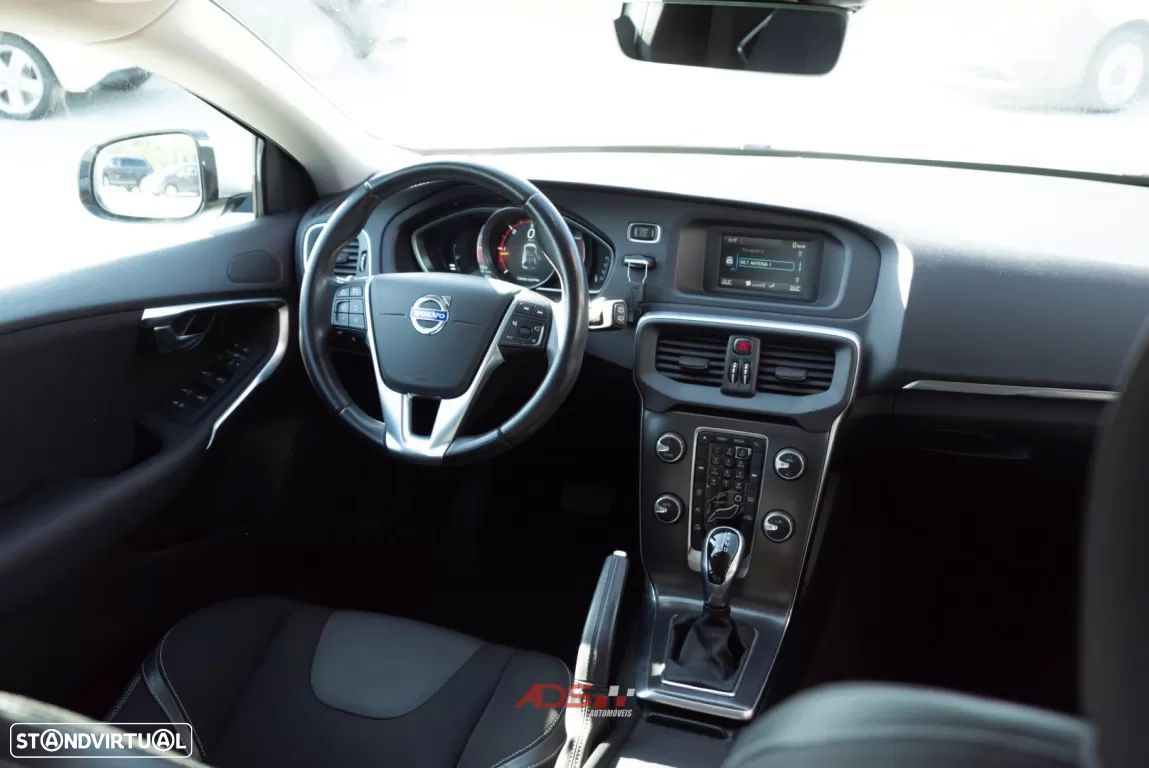Volvo V40 1.6 D2 Kinetic Powershift - 14