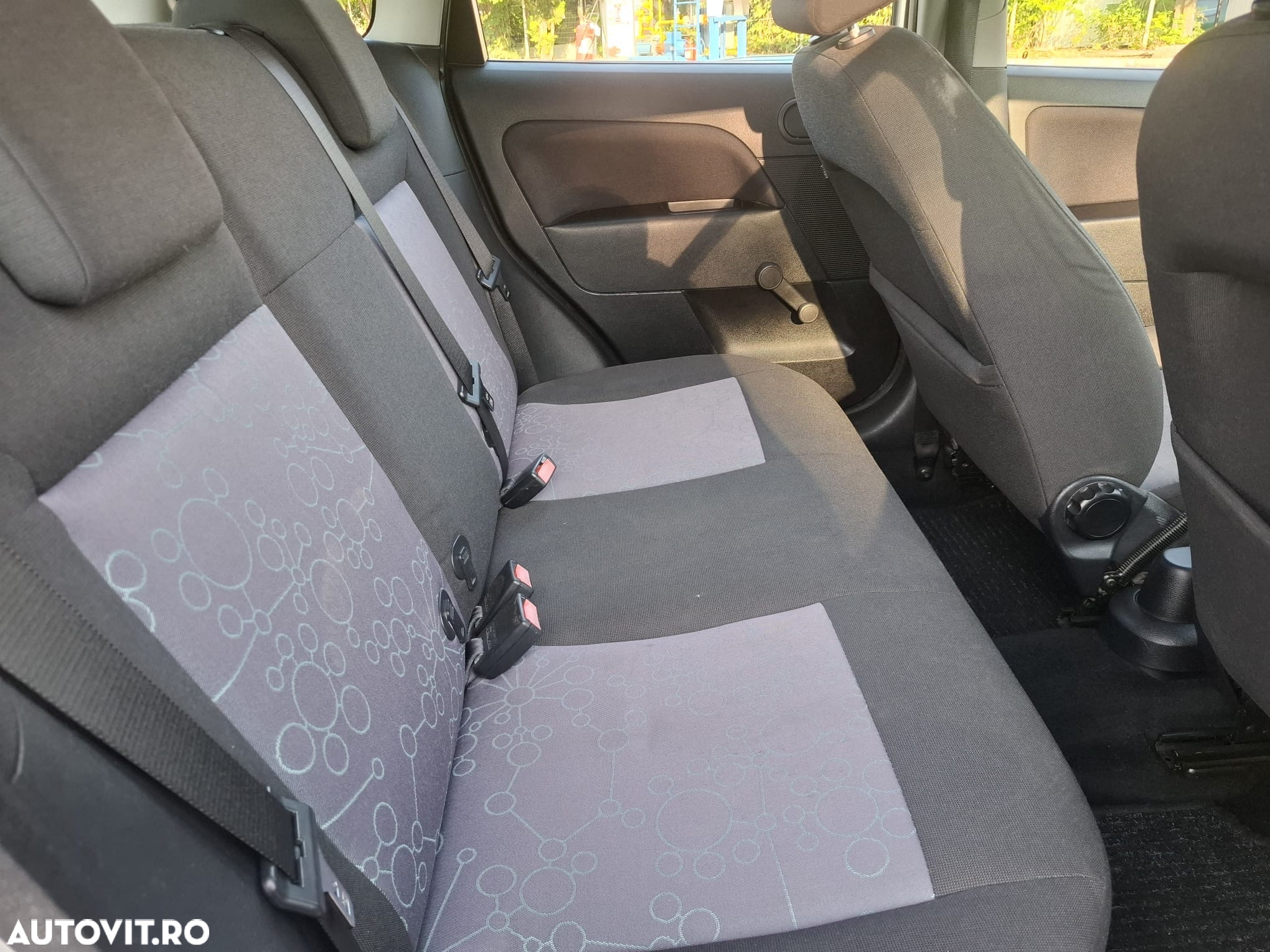 Ford Fiesta 1.4i Trend - 10