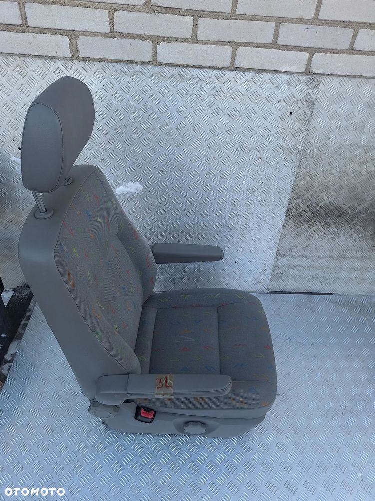 FOTEL LEWY PRZÓD KIEROWCY PODŁOKIETNIKI VW TRANSPORTER T5 CARAVELLE - 2