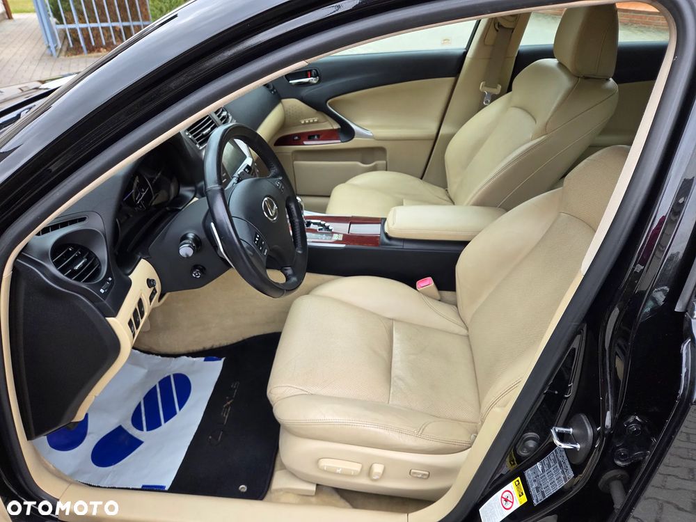 Lexus IS 250 Luxury Line - 14