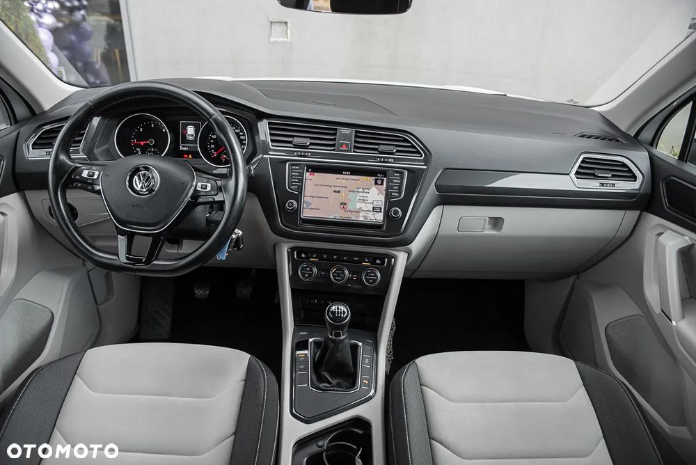 Volkswagen Tiguan - 26