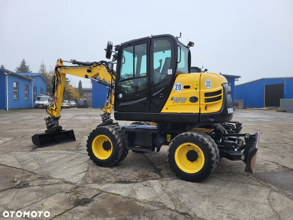 Yanmar B 75 W 8500kg spr z Niemiec Powertilt 2 x łyżka - 5