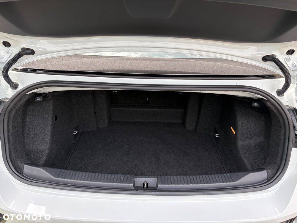 Volkswagen T-Roc 1.5 TSI R-Line DSG - 40