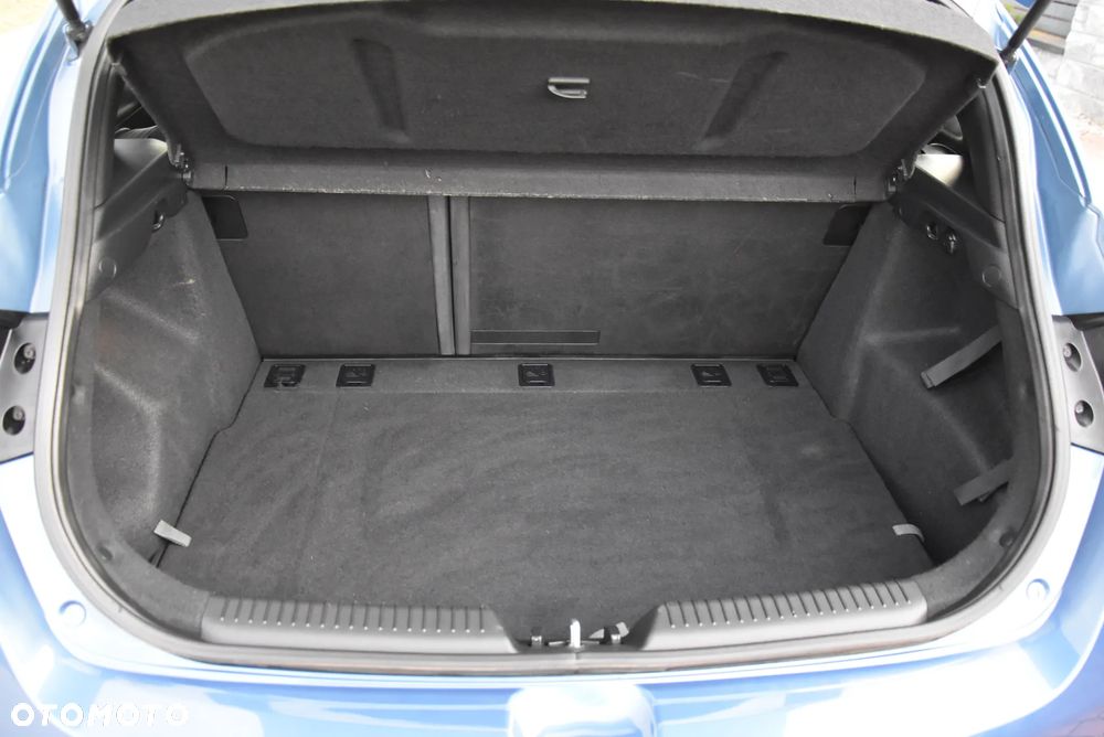 Hyundai i30 blue 1.6 GDI YES Gold - 35