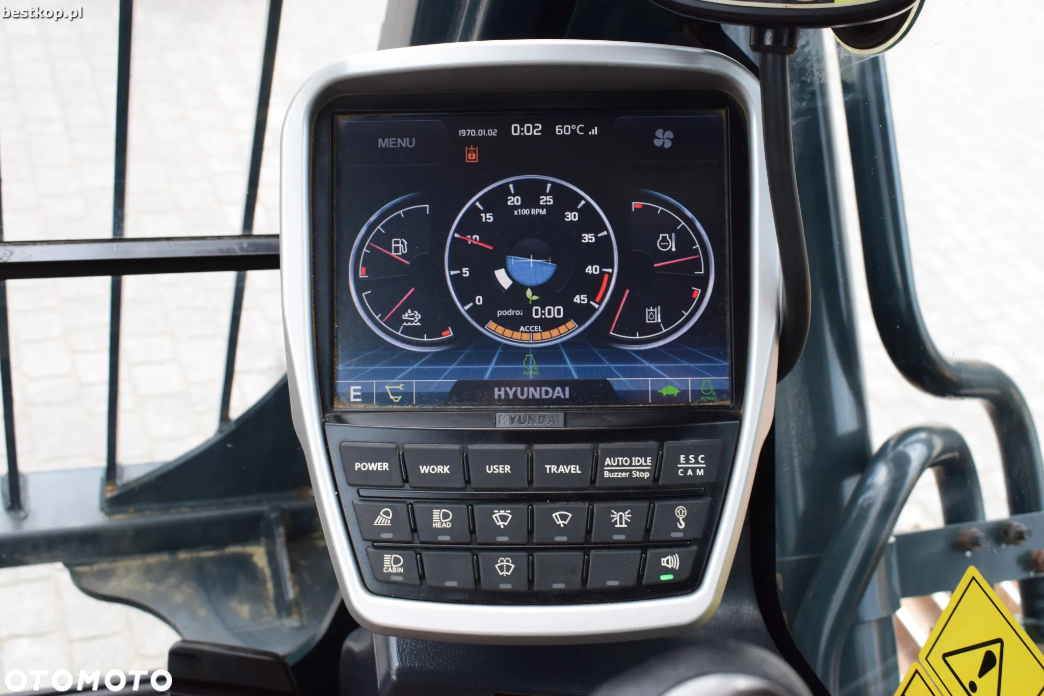 Hyundai HX300AL - 23