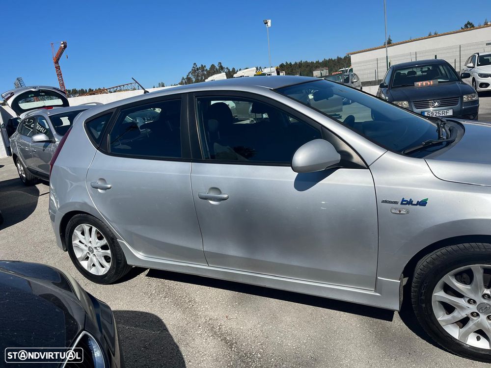 Hyundai i30 1.4 CVVT Blue Comfort - 4