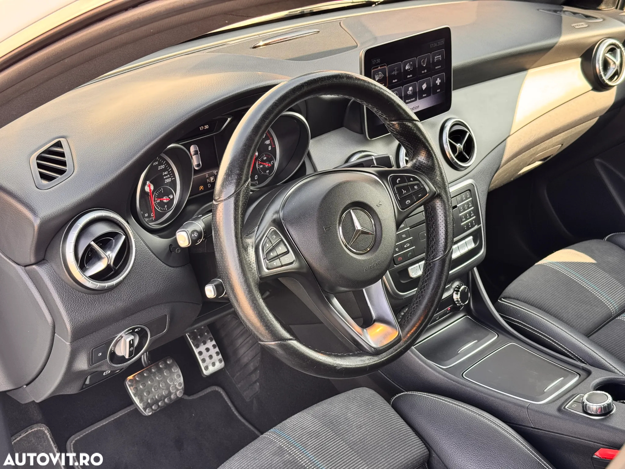 Mercedes-Benz CLA - 15