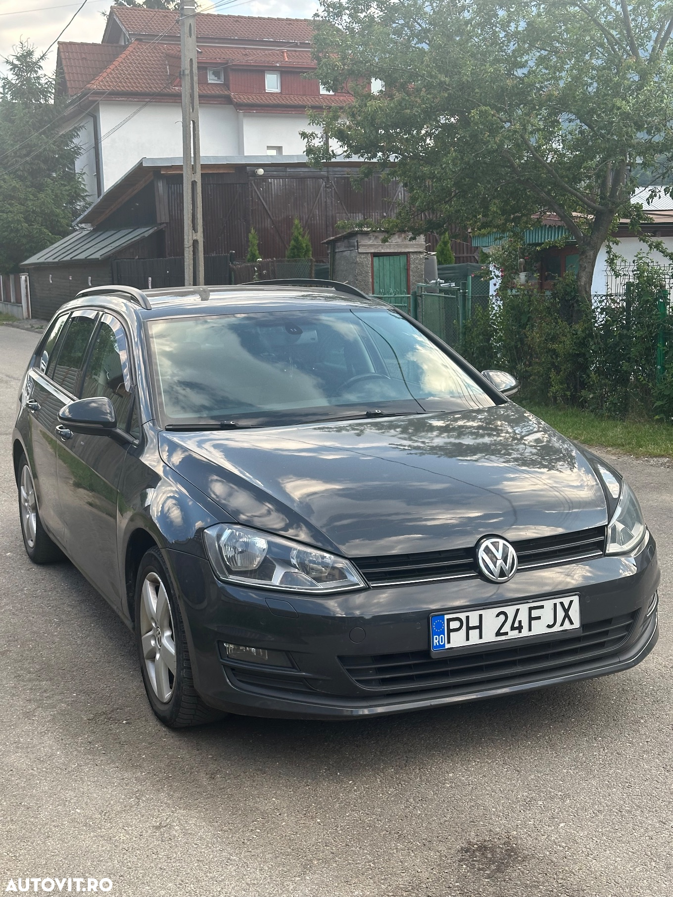 Volkswagen Golf 1.6 TDI BMT Comfortline - 3