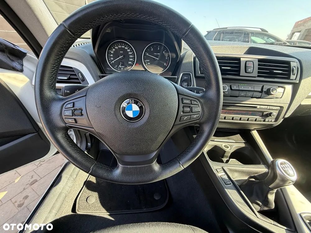 BMW Seria 1 114d Sport Line - 15
