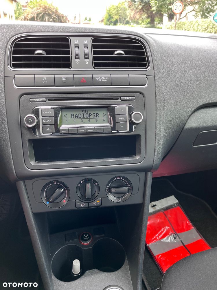 Volkswagen Polo - 9