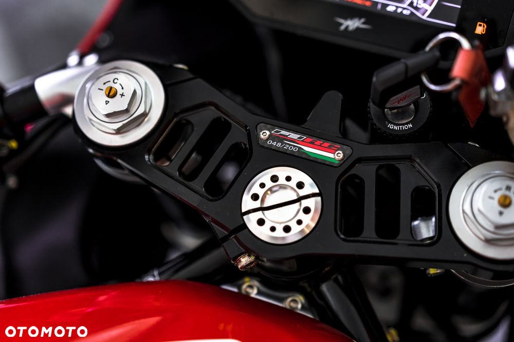 MV AGUSTA F3 - 18