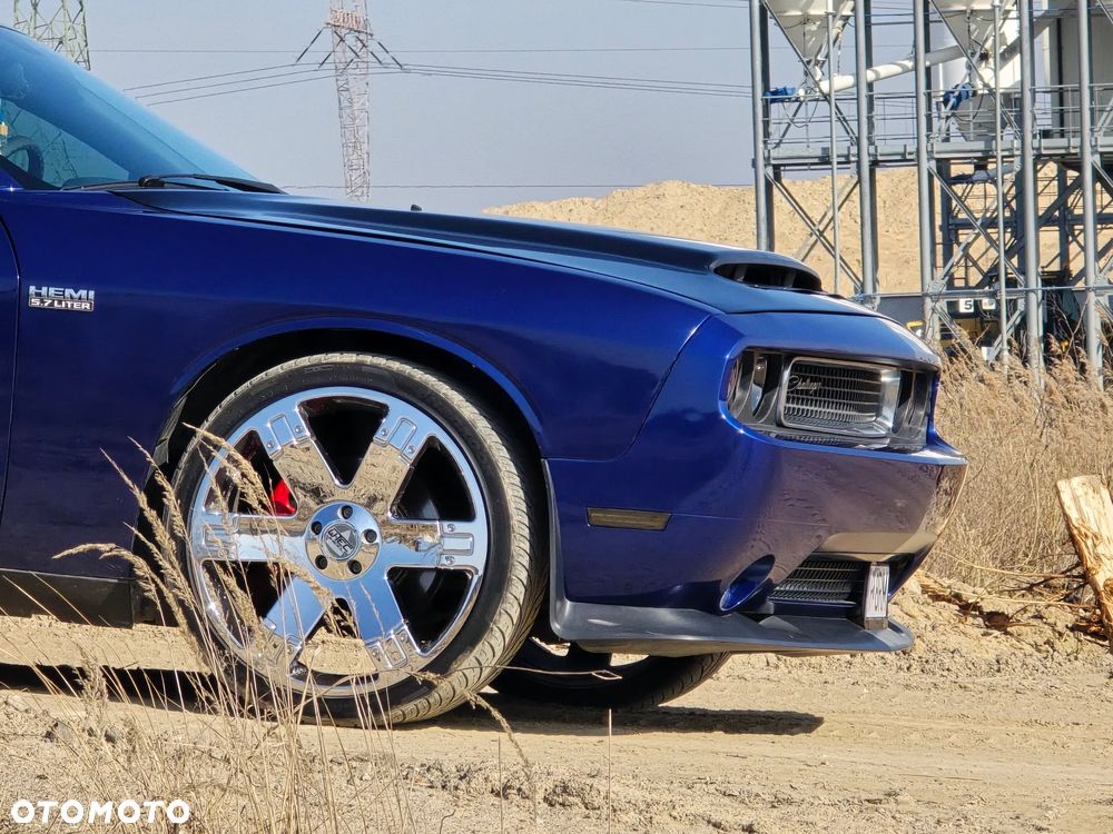 Dodge Challenger - 31