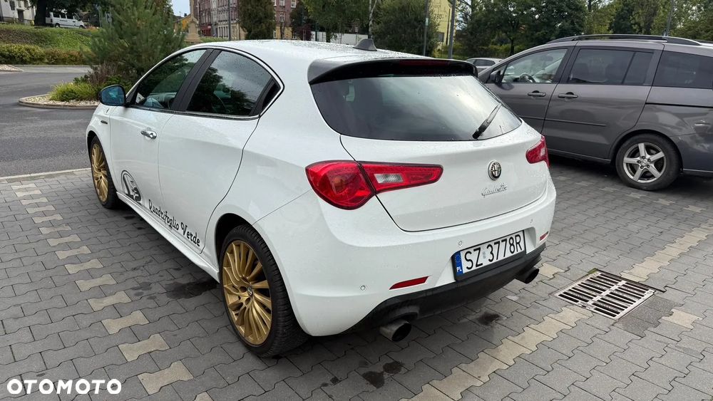 Alfa Romeo Giulietta 1750 TBi Quadrifoglio Verde - 4