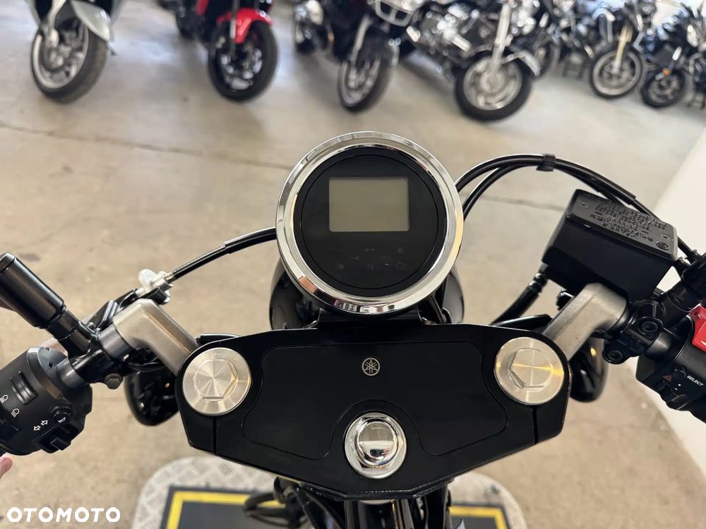Yamaha XVS - 31