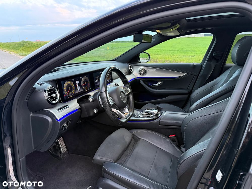 Mercedes-Benz Klasa E 220 d 9G-TRONIC - 20
