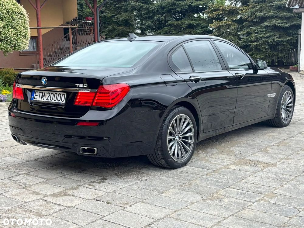BMW Seria 7 750i L xDrive - 3