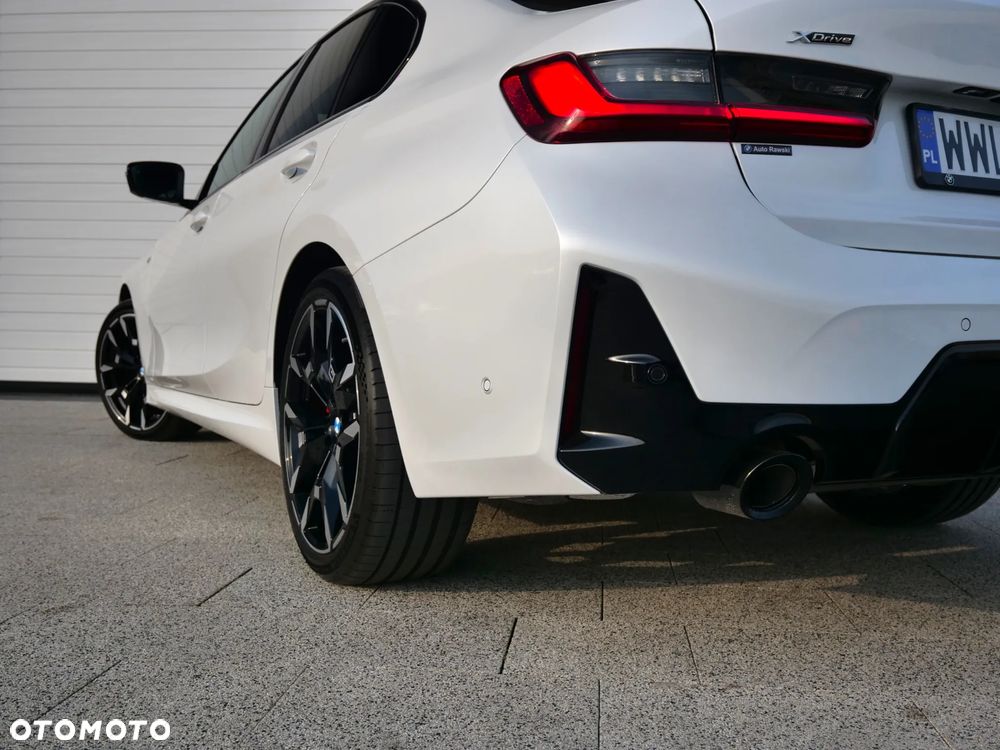 BMW Seria 3 330i xDrive M Sport sport - 13