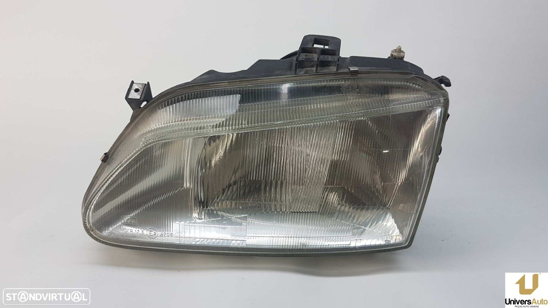 FAROL ESQUERDO RENAULT MEGANE I BERLINA HATCHBACK (BA0) 1.9 DTI RN - 1