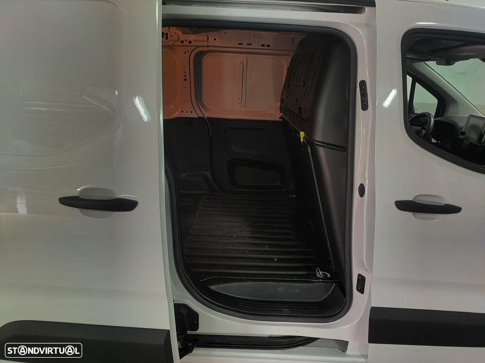 Toyota Proace City 1.5D L2 Exclusive - 9