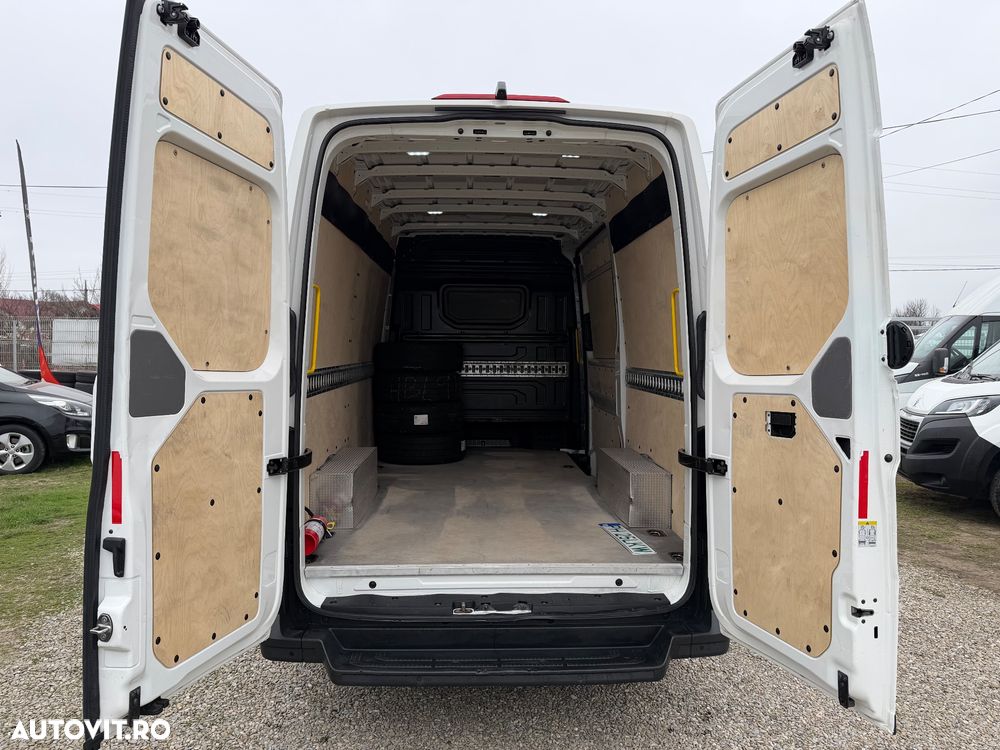Volkswagen Crafter - 8