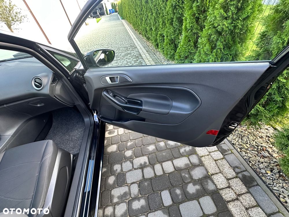 Ford Fiesta - 19
