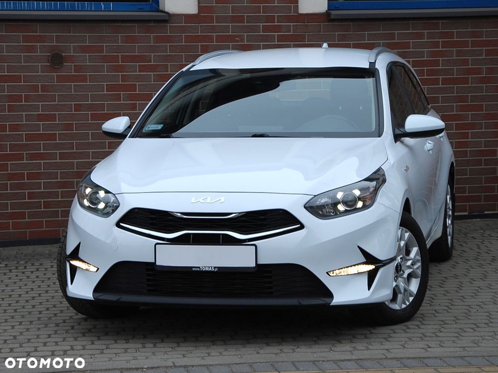 Kia Ceed - 14