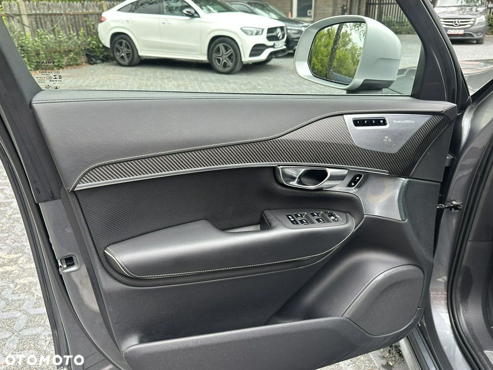 Volvo XC 90 D5 AWD R-Design 7os - 11