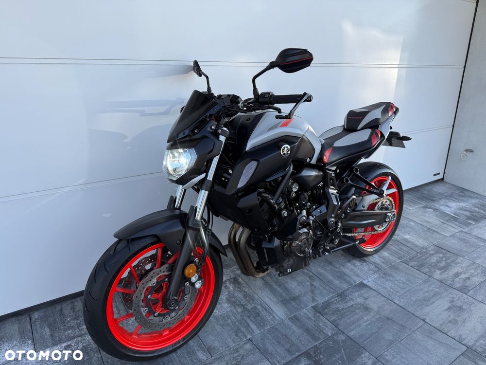 Yamaha MT - 1