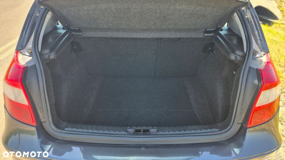 BMW Seria 1 116i - 8