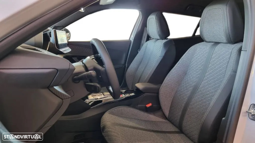 Peugeot e-2008 54 kWh Allure - 14
