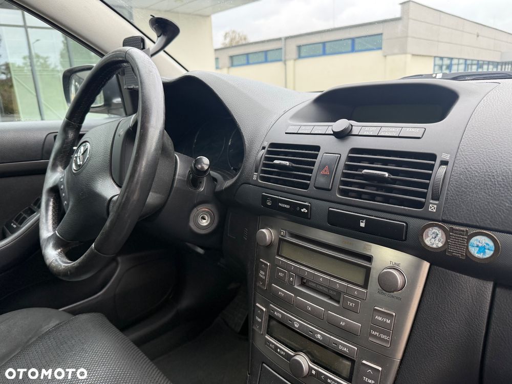 Toyota Avensis 2.0 D-4D - 8