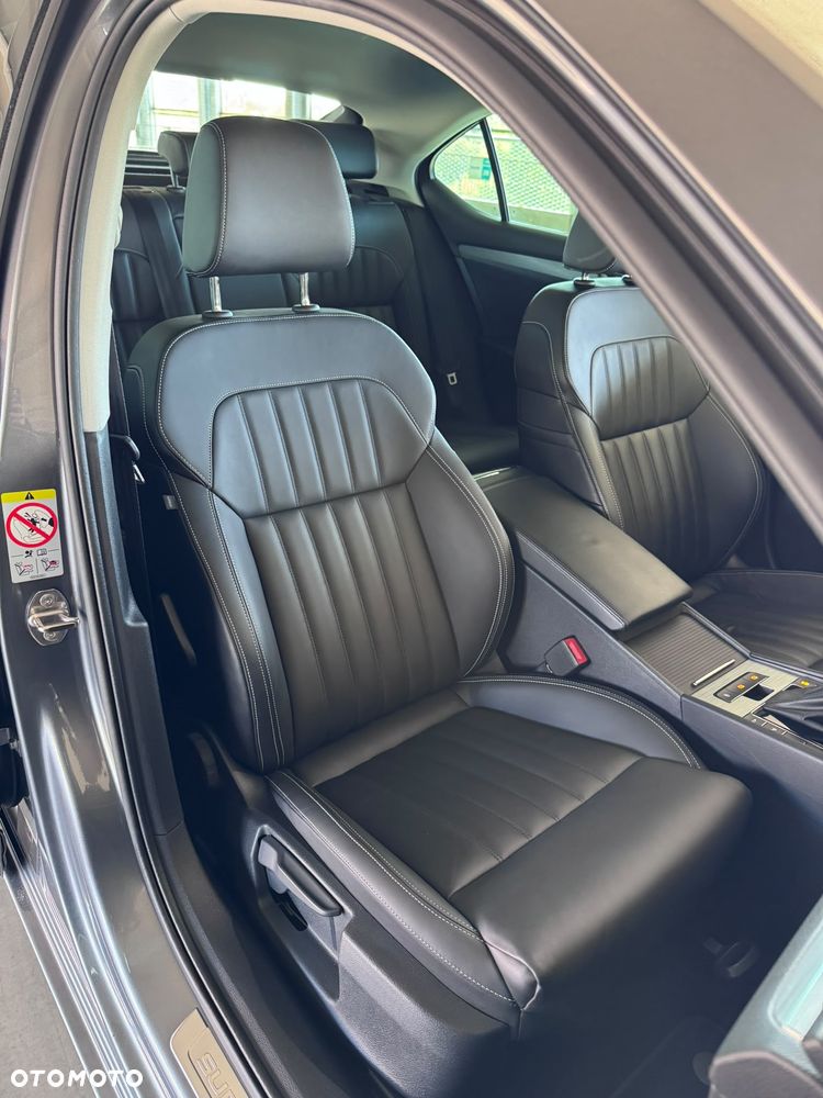 Skoda Superb 2.0 TSI Ambition DSG - 36