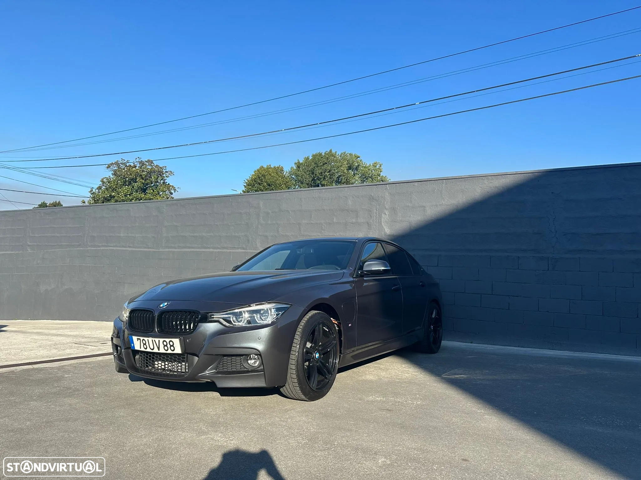 BMW 330 e iPerformance Pack M Shadow - 3