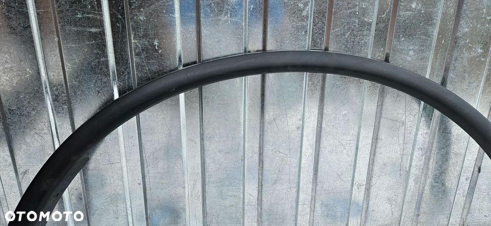 Dodge Durango 2017- wersja SXT  Listwa błotnika Nakładka Hokej Osłona Błotnik Błotnik tył prawy tylna prawa 57010618AA - 4