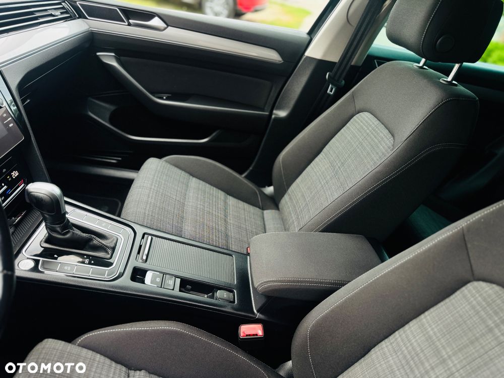 Volkswagen Passat - 7