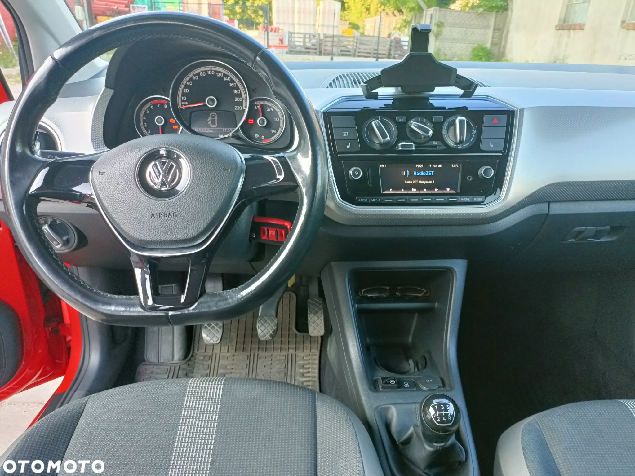 Volkswagen up! 1.0 take - 13