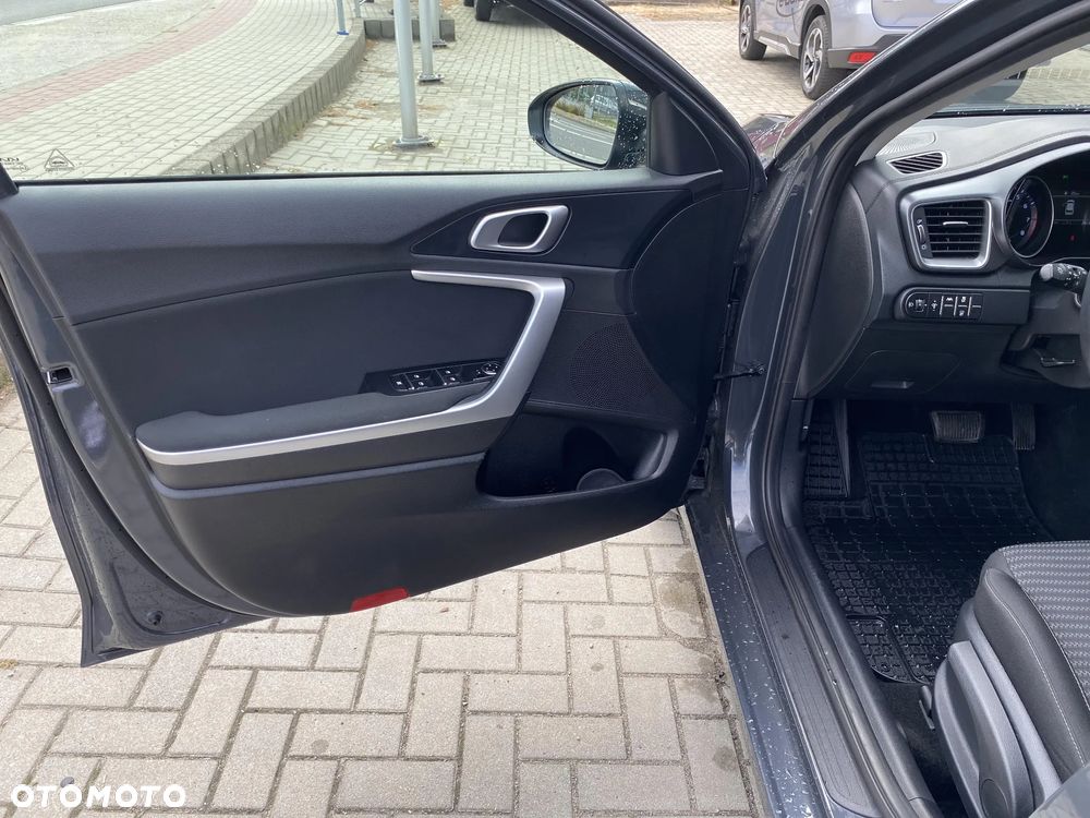 Kia Ceed 1.5 T-GDI M DCT - 10